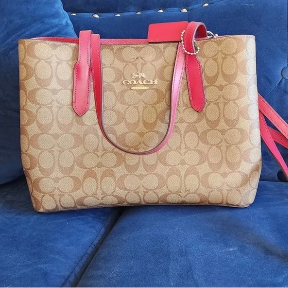 Coach purse - Picture 6 of 11